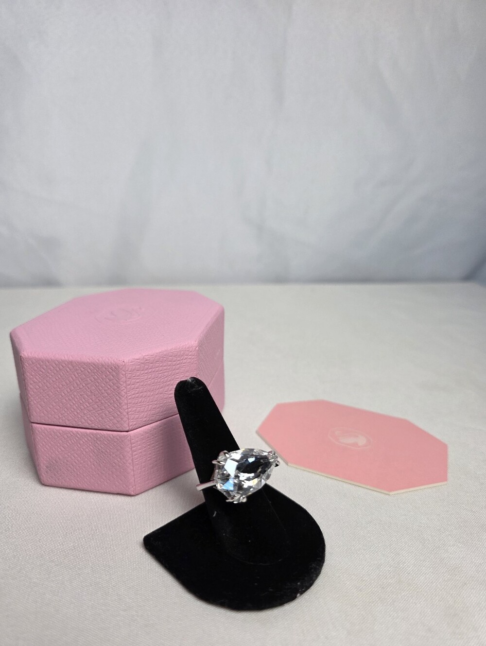 Swarovski Mesmera Cocktail Ring Trillant Cut Clear Rhodium Plated Size 7.75 New - Picture 2 of 15